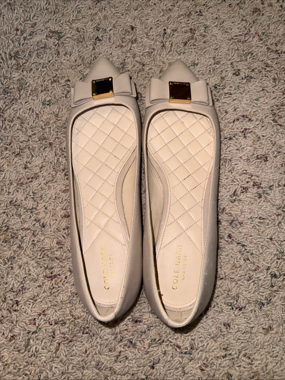 Cole Haan Ballet Flats Nude /Beige Leather Comfort Shoes  W/ Bow sz 8 1/2 B
